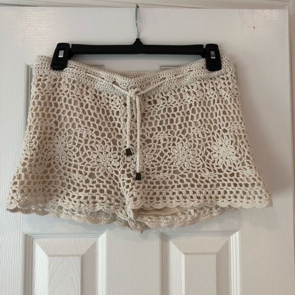 Forever 21 Pants - Crochet flowy shorts